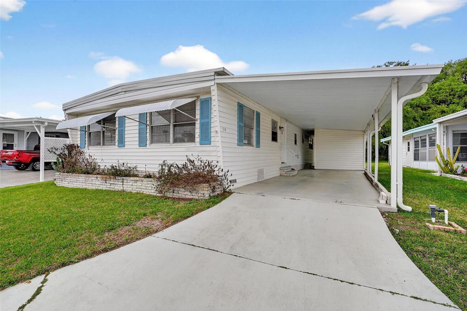 EUSTIS COUNTRY CLUB MANOR MHP UNIT 02A - Residential