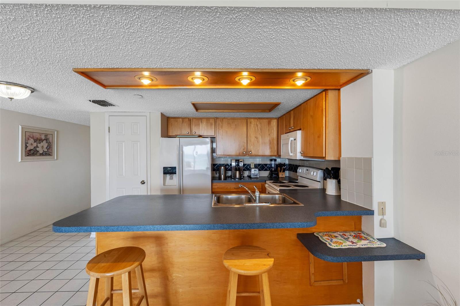 CHATEAUX CONDO - Residential