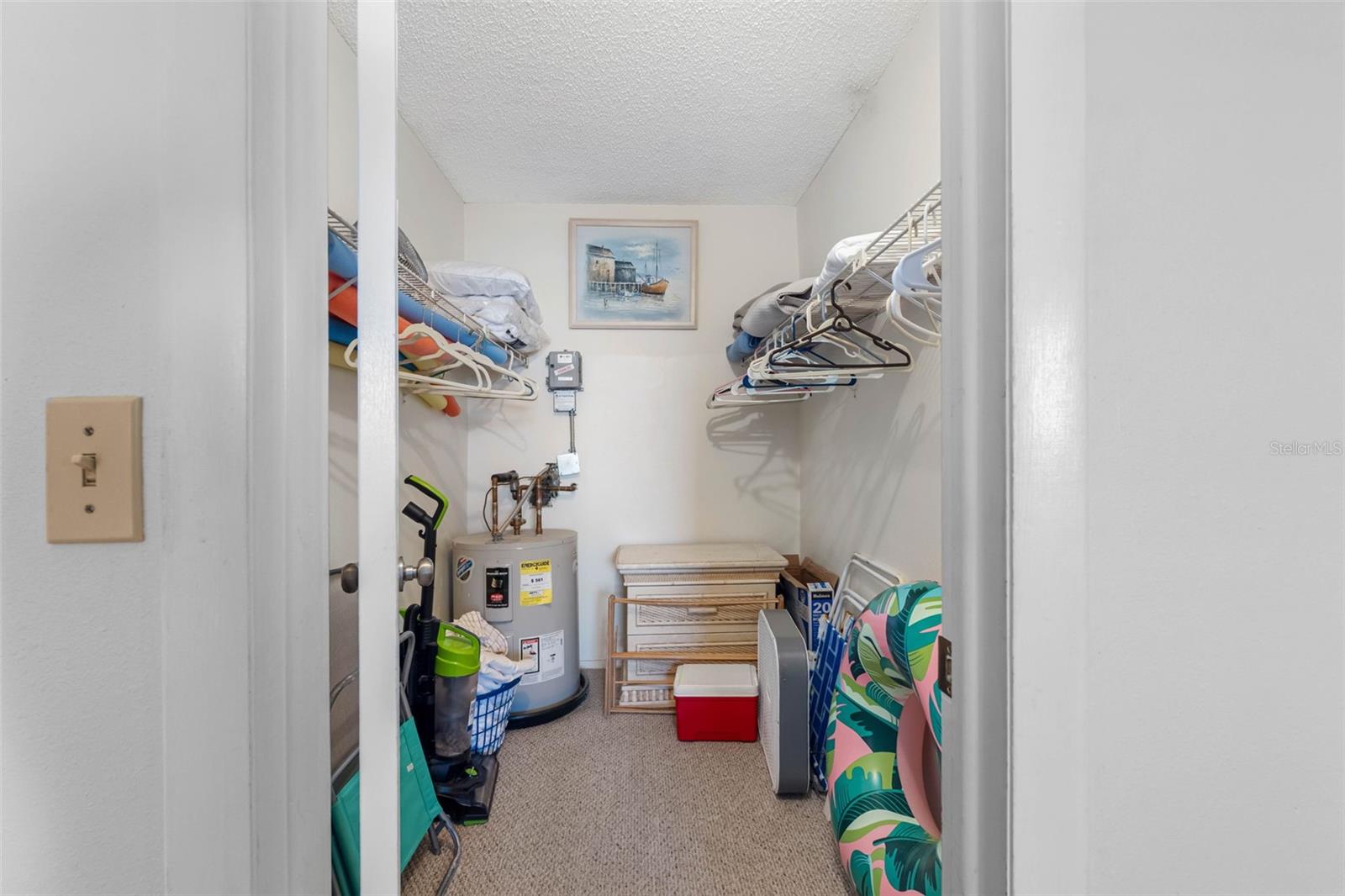 CHATEAUX CONDO - Residential