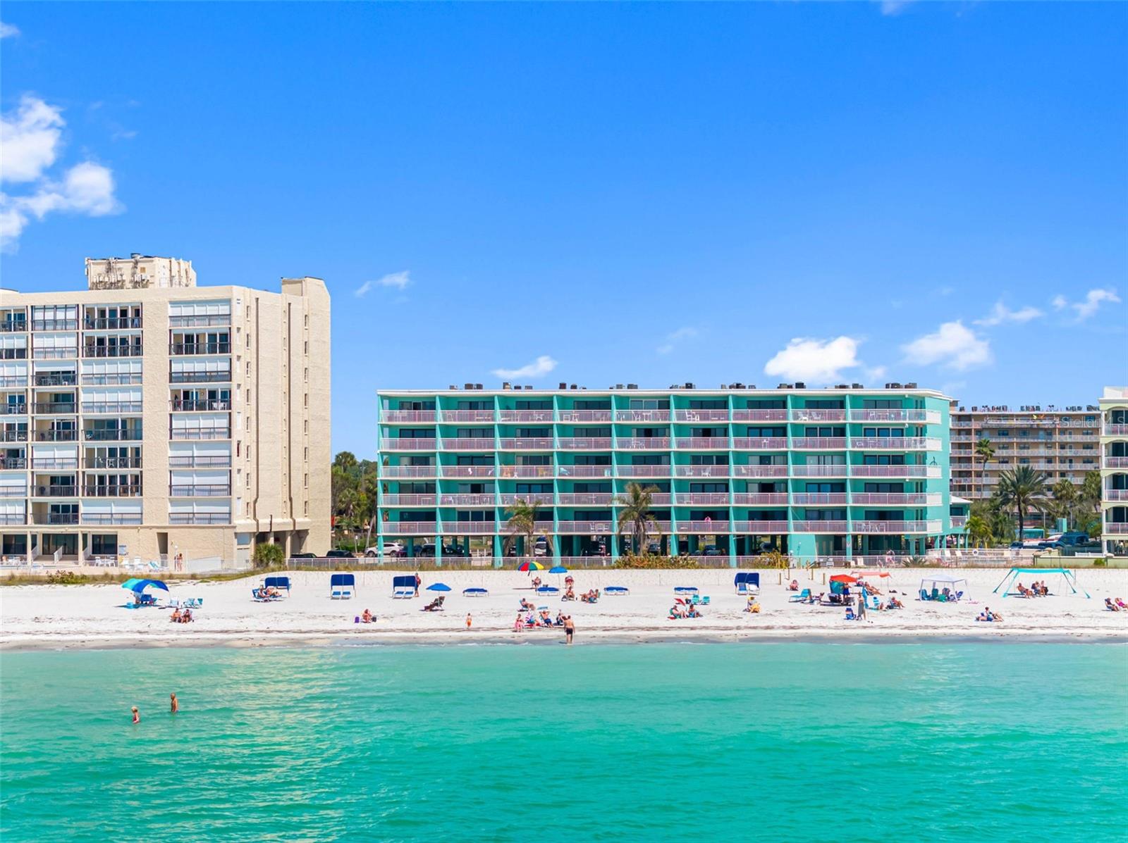 CHATEAUX CONDO - Residential