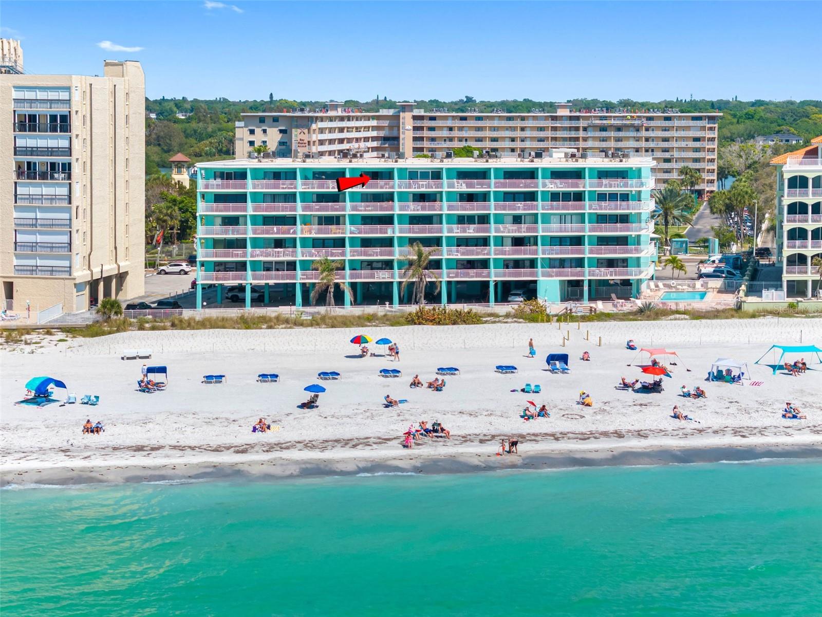 CHATEAUX CONDO - Residential