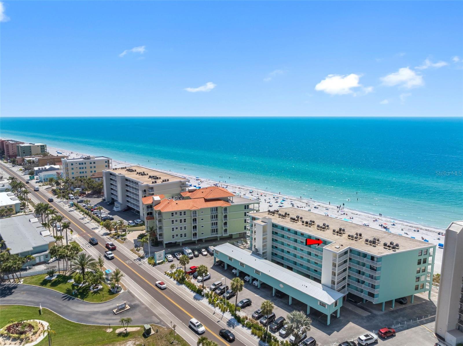 CHATEAUX CONDO - Residential