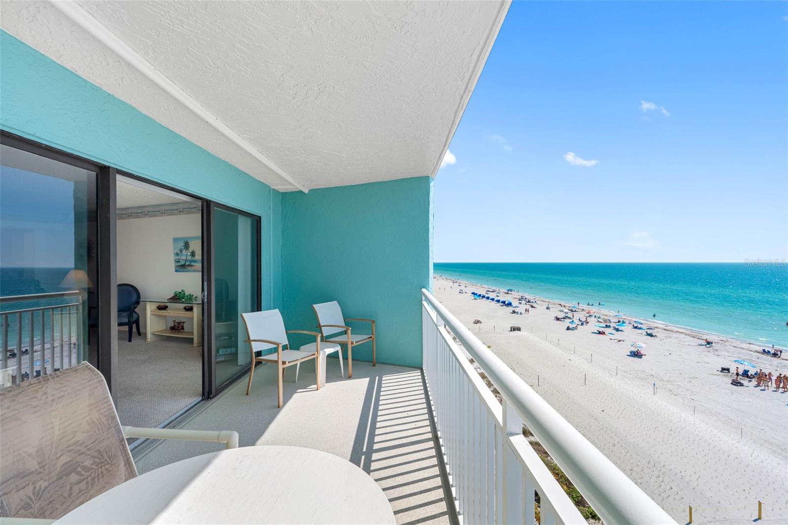 CHATEAUX CONDO - Residential