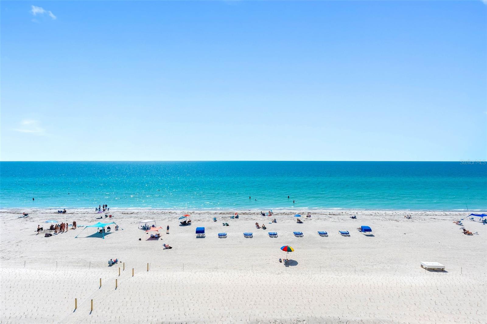 CHATEAUX CONDO - Residential