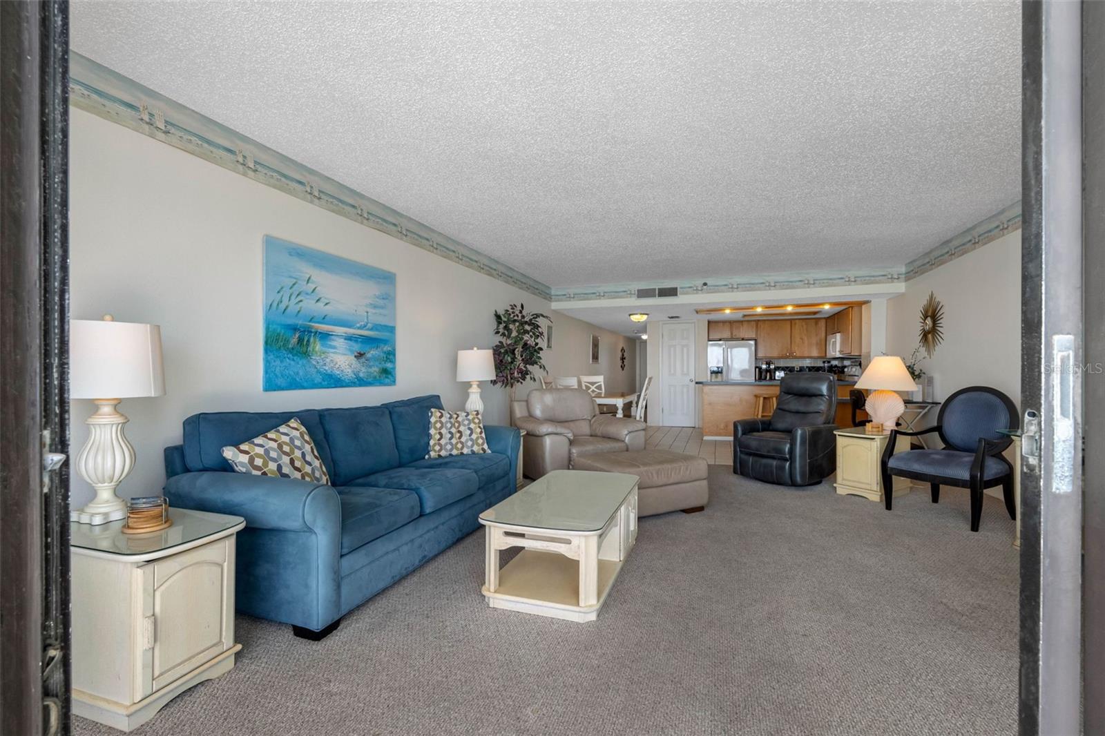 CHATEAUX CONDO - Residential