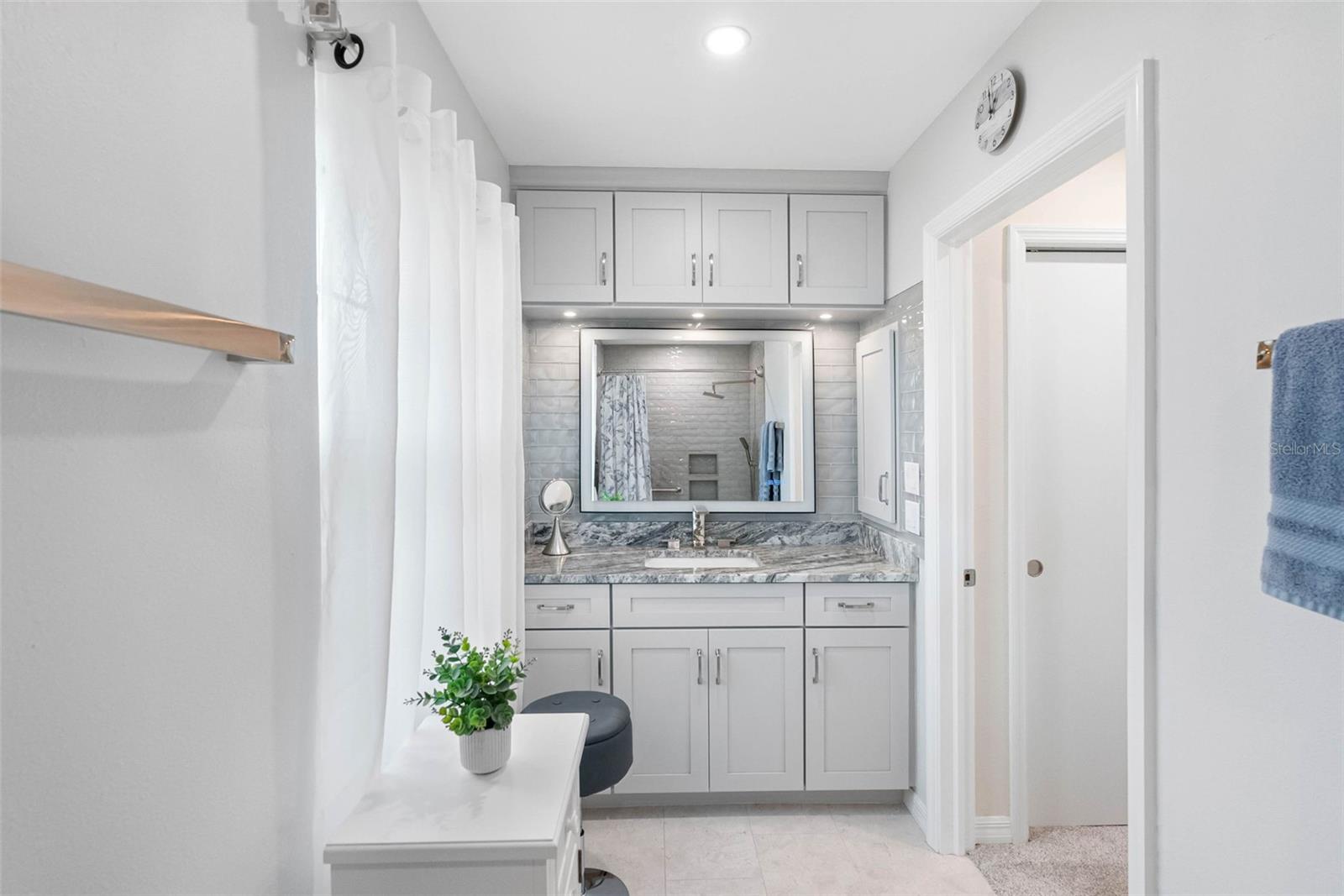 PINE COVE - Residential