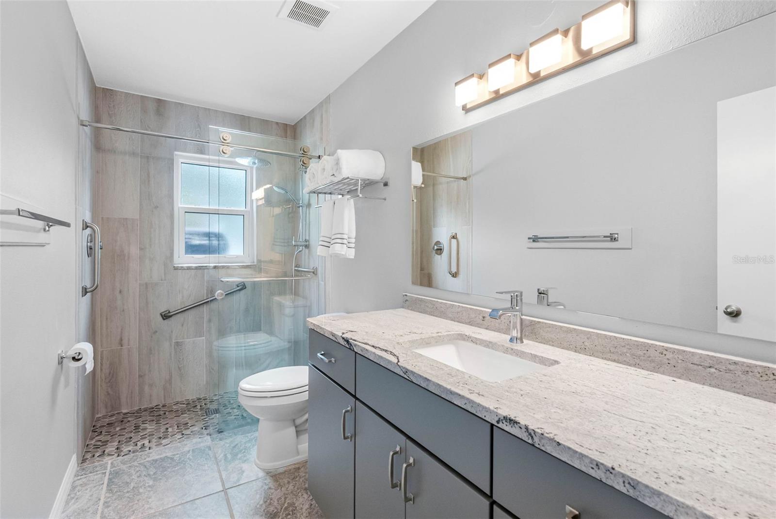 PINE COVE - Residential