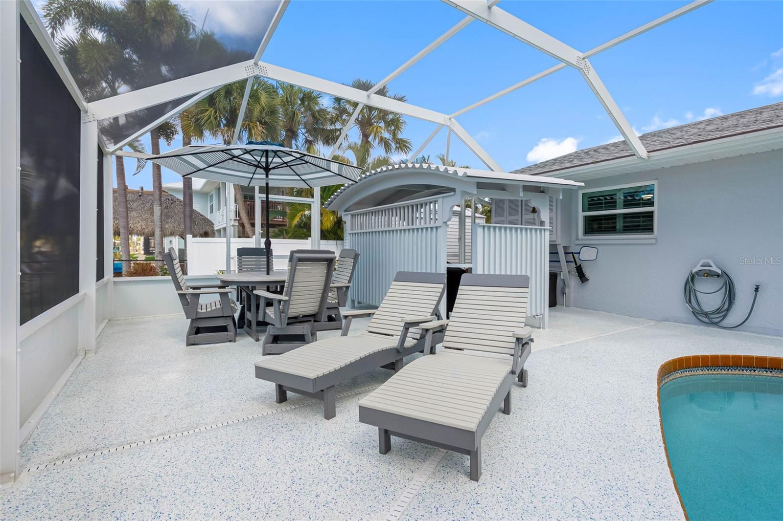 PINE COVE - Residential