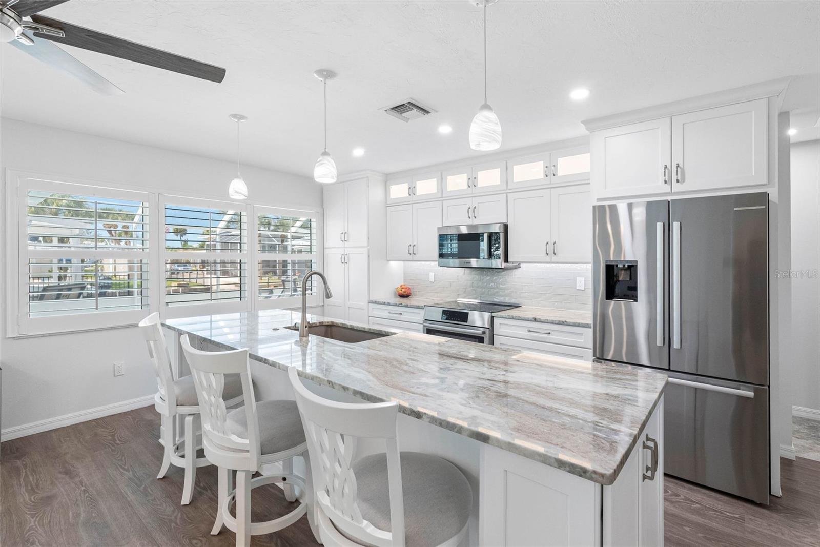 PINE COVE - Residential