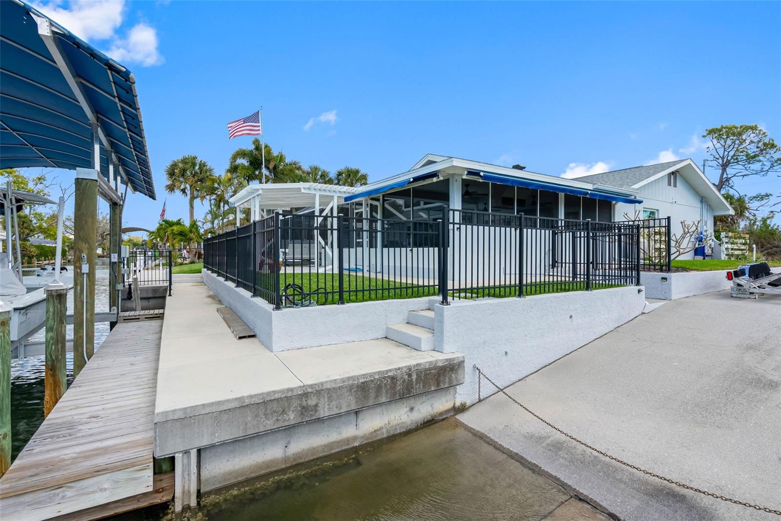 PINE COVE - Residential