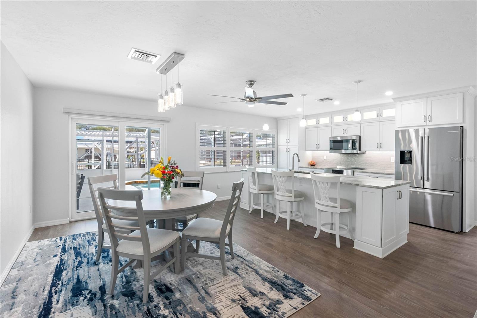 PINE COVE - Residential