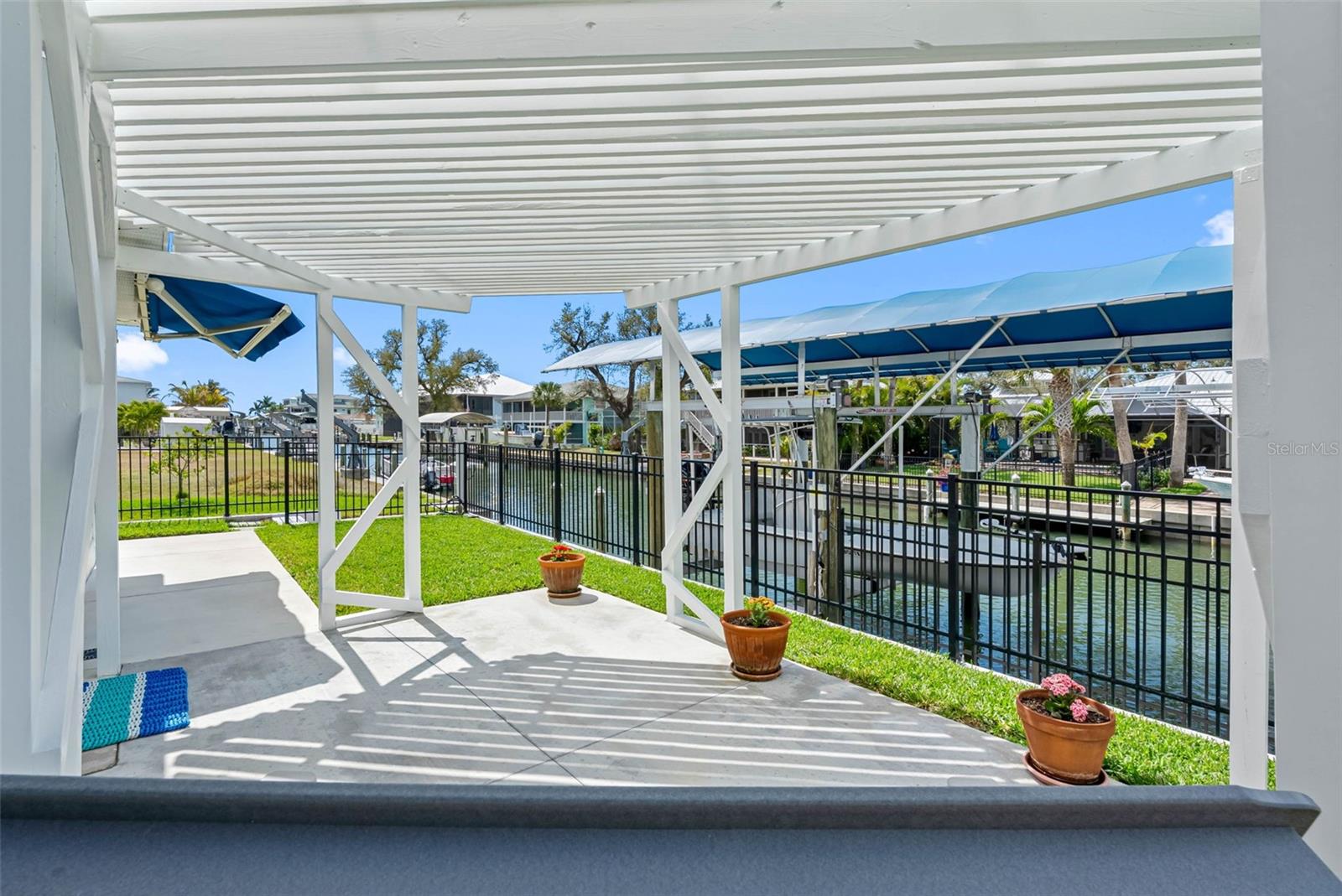 PINE COVE - Residential