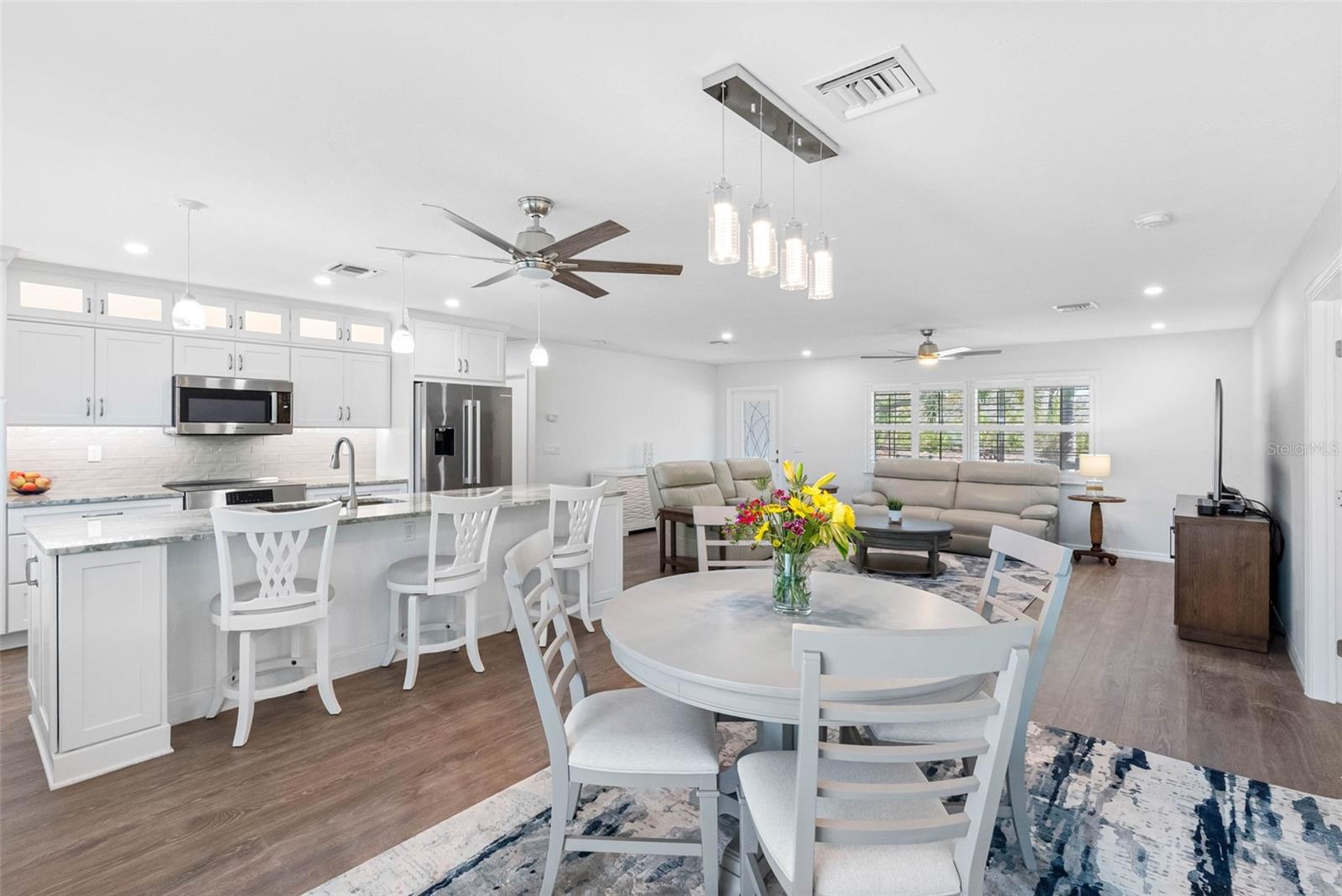 PINE COVE - Residential