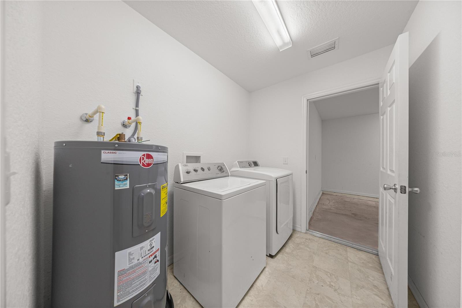 SILVER SPGS SHORES UN 13 - Residential