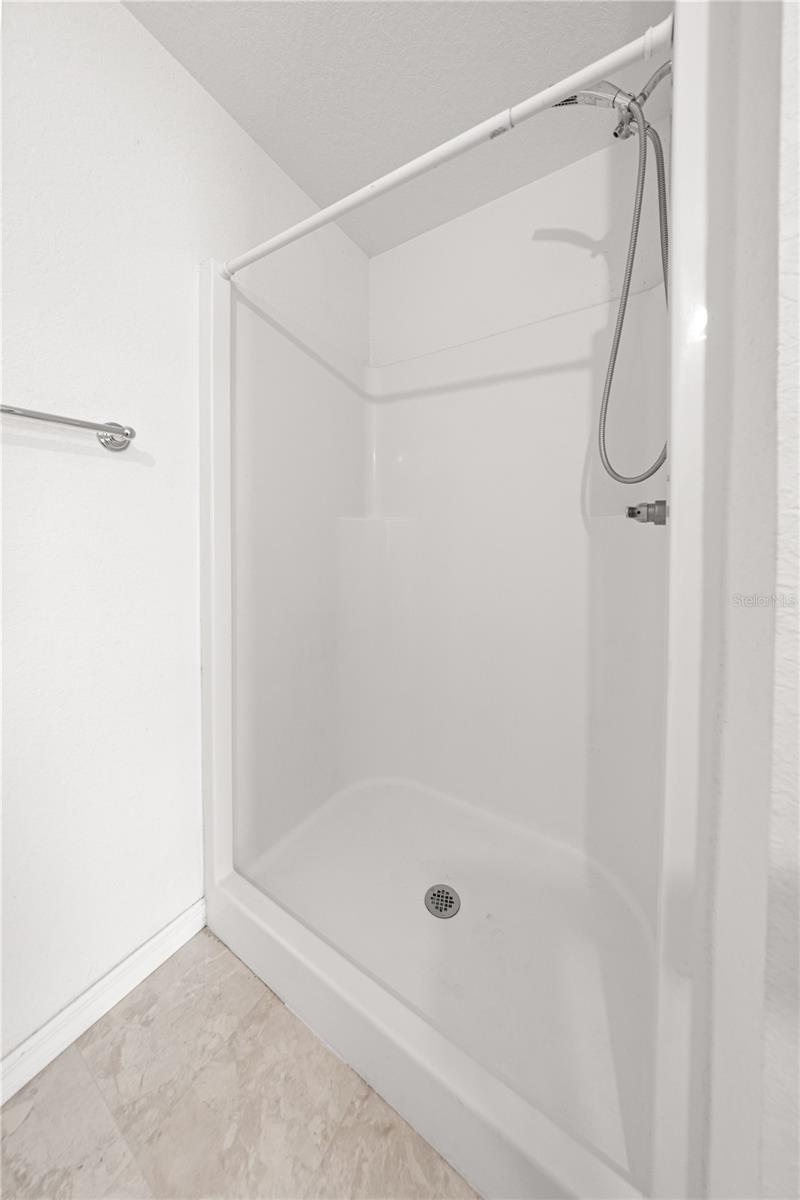 SILVER SPGS SHORES UN 13 - Residential