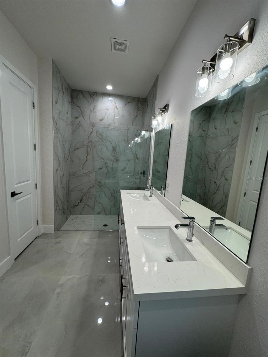 PORT CHARLOTTE SEC 41 - Residential Lease