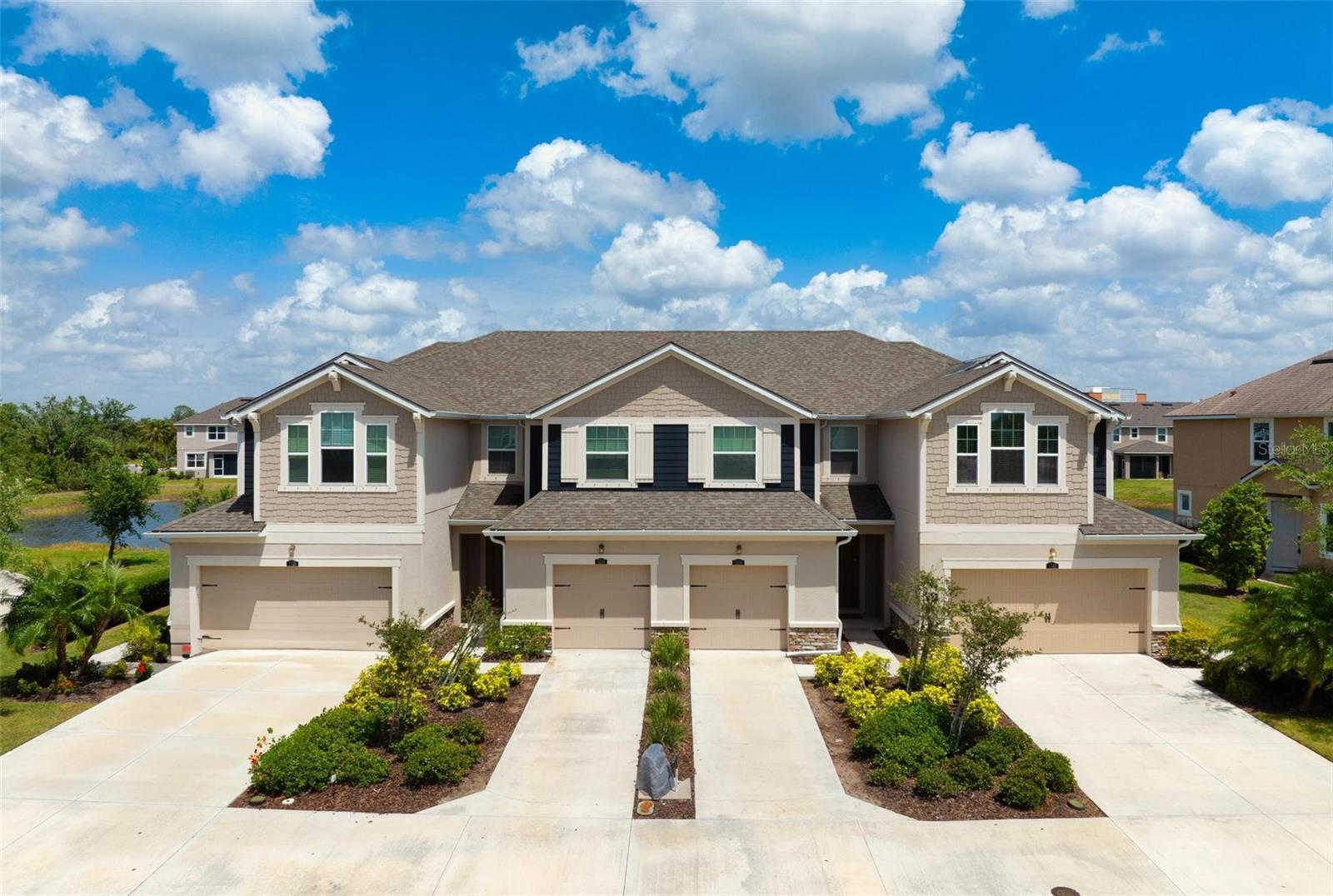 5543 PLEASANTVIEW COURT