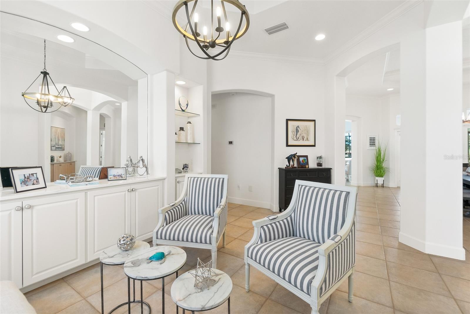 ISLAND ESTATES - Residential