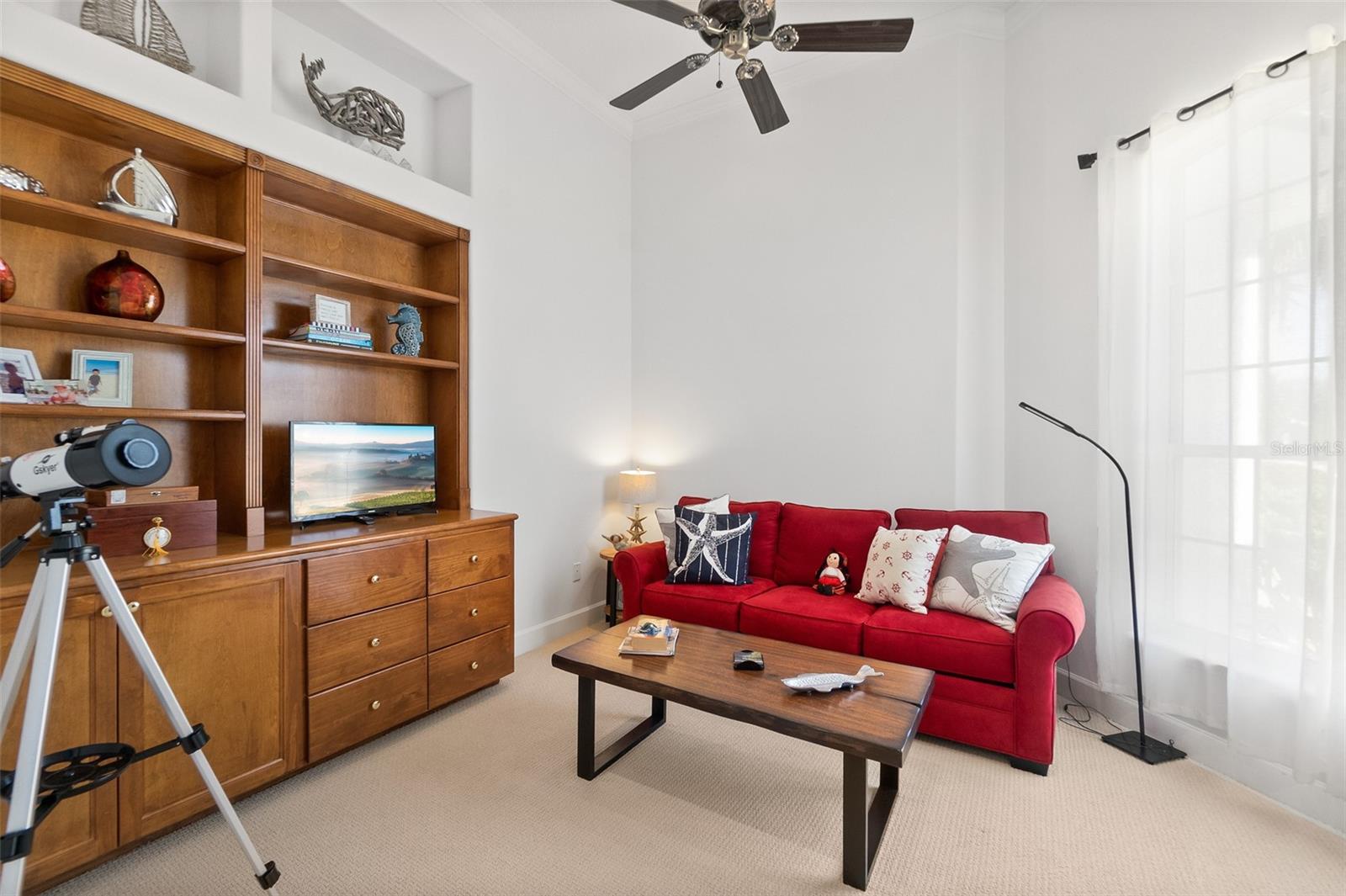 ISLAND ESTATES - Residential