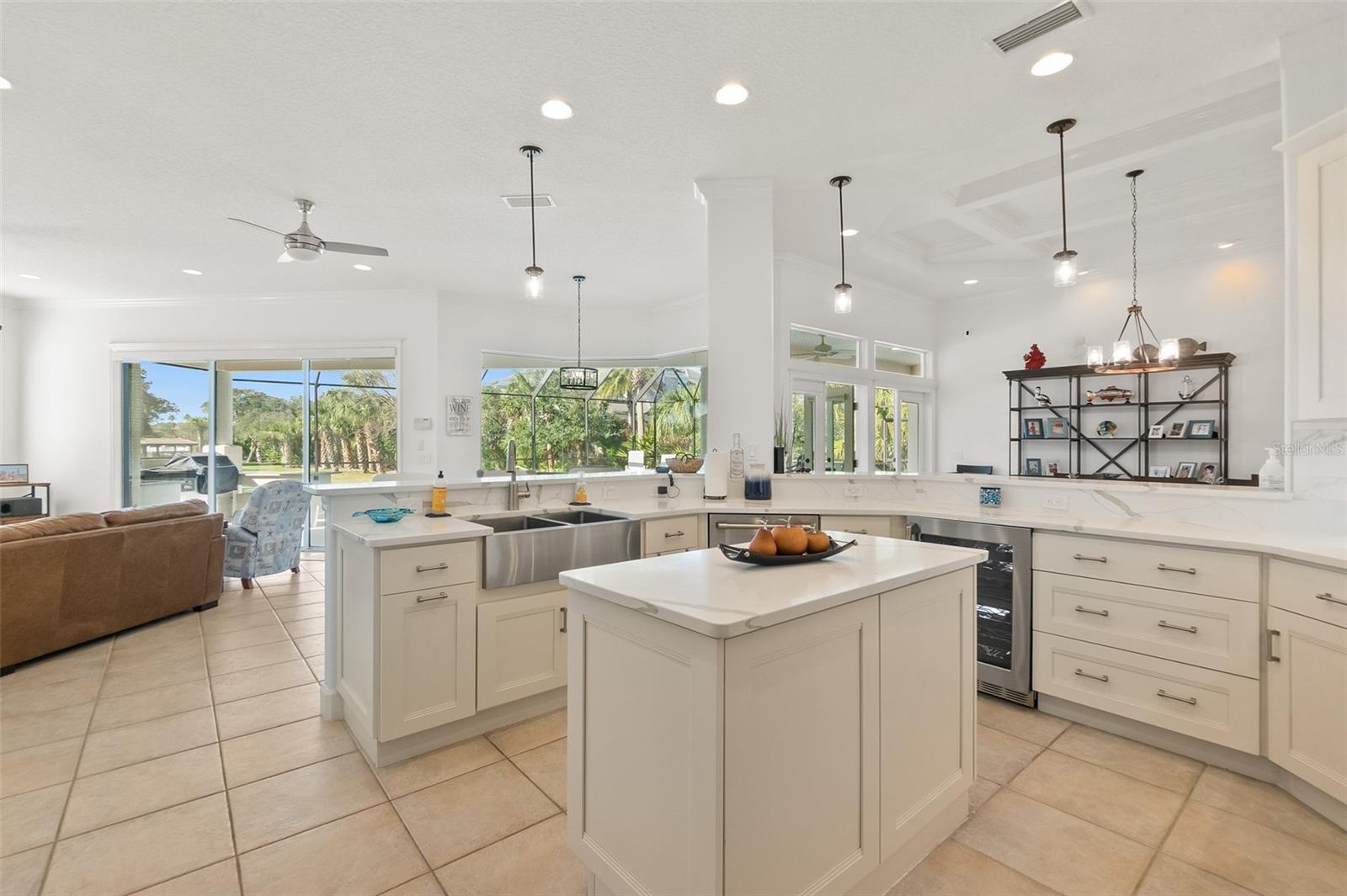 ISLAND ESTATES - Residential