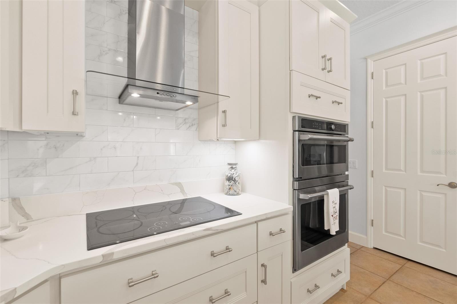 ISLAND ESTATES - Residential