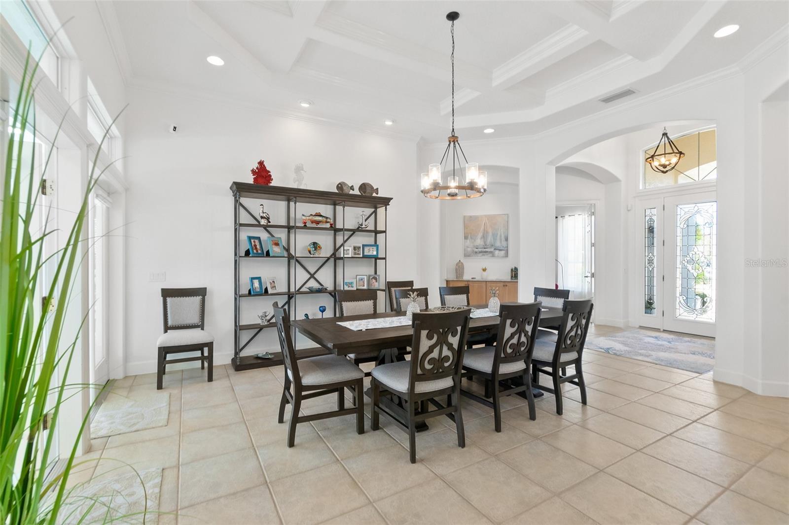 ISLAND ESTATES - Residential