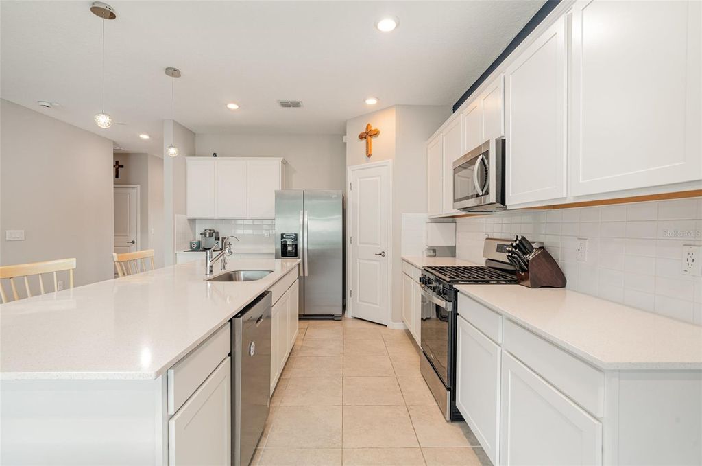 Photo of 3110 61st Drive E, Ellenton, FL 34222 (MLS # A4662066)