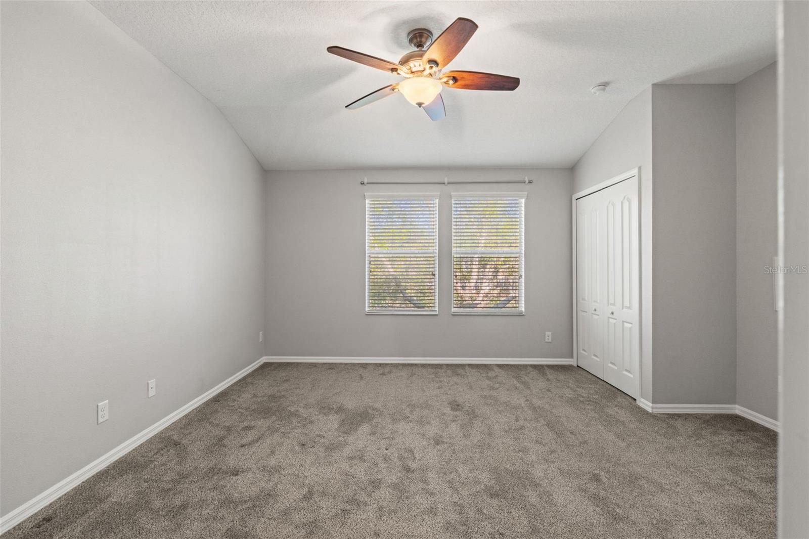 SOUTH HAMPTON - Residential