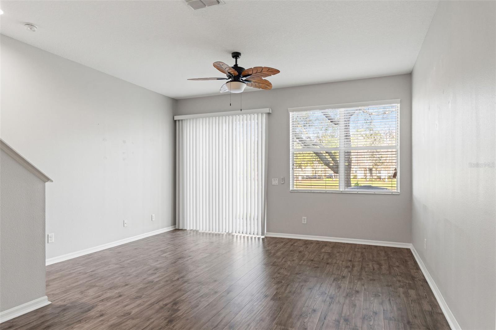 SOUTH HAMPTON - Residential