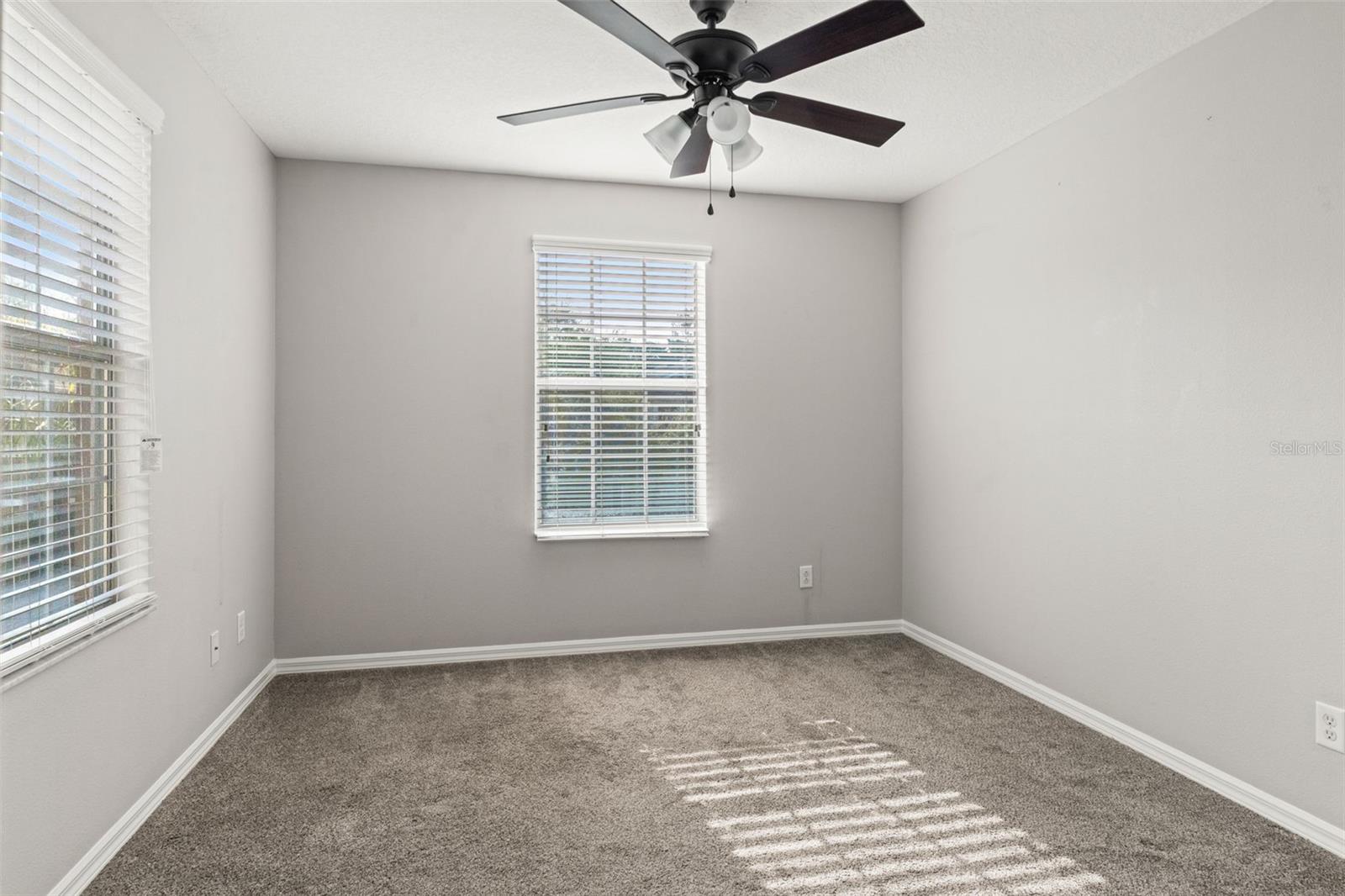 SOUTH HAMPTON - Residential