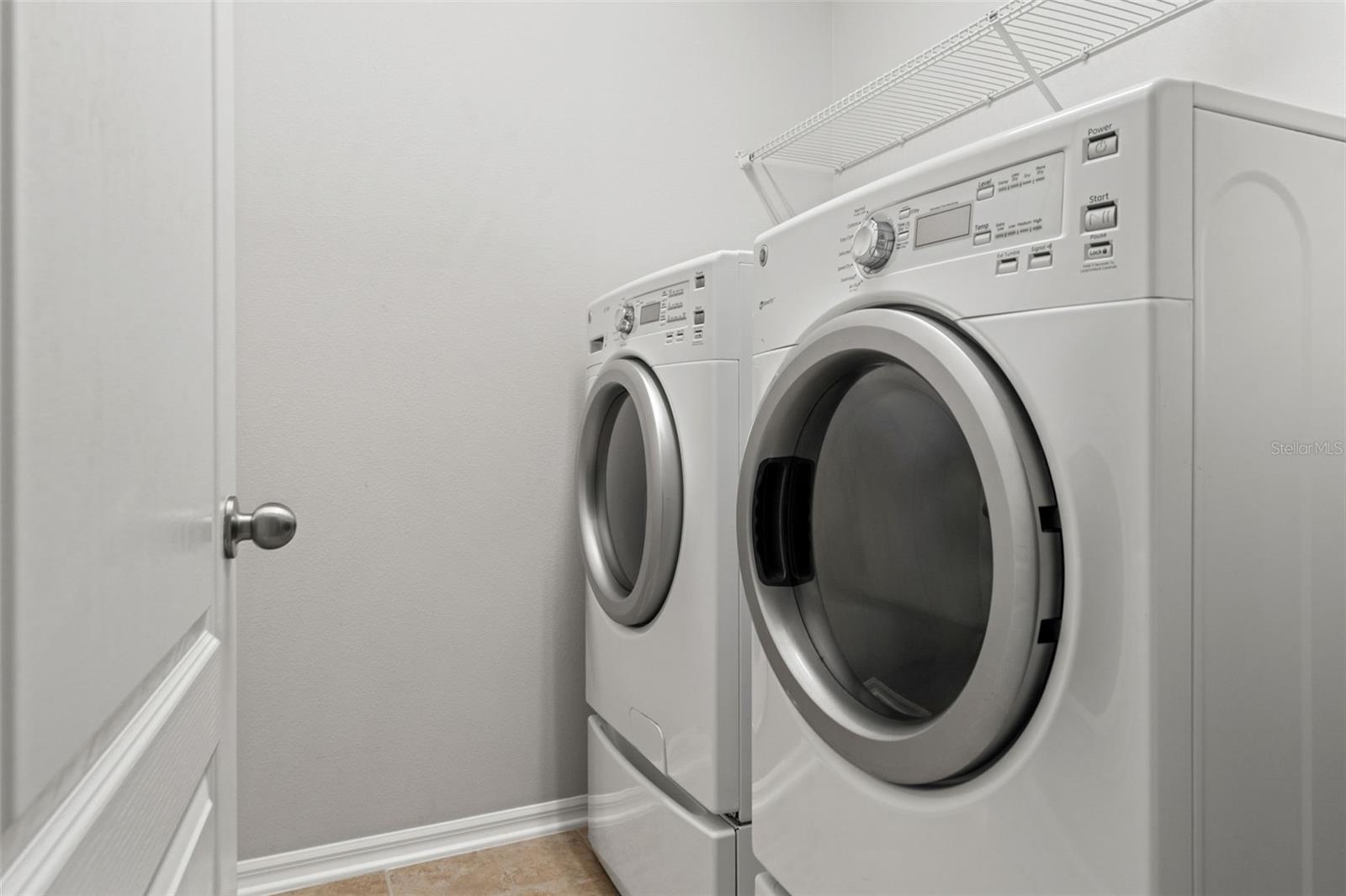 SOUTH HAMPTON - Residential