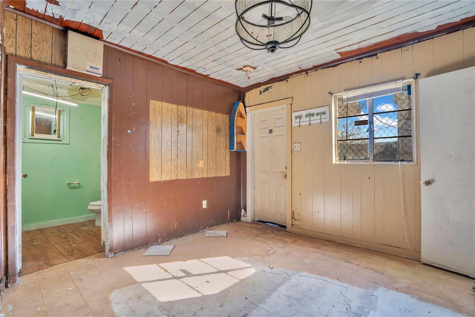 COUNTRY CLUB ESTATES RESUB PT - Residential