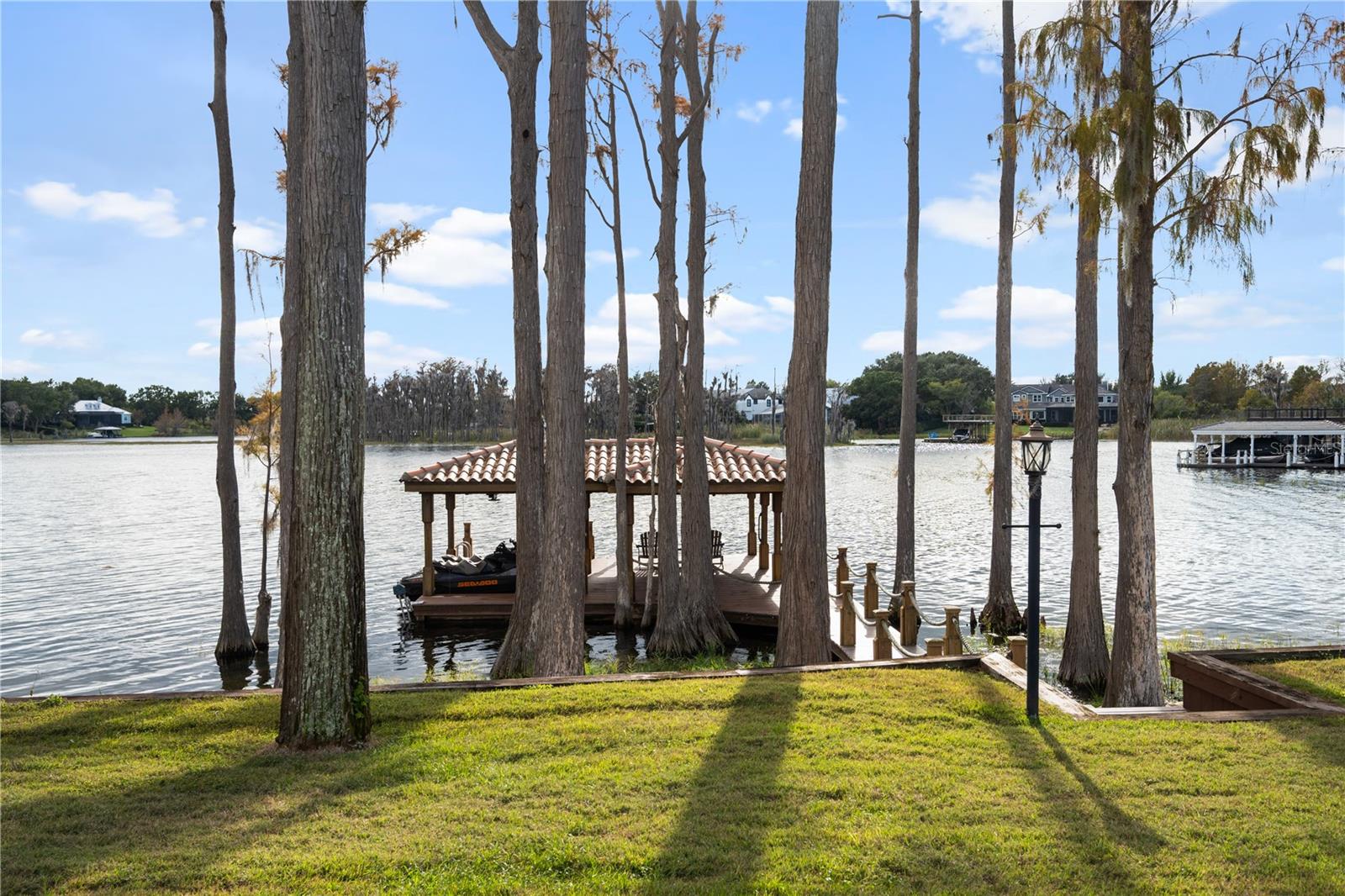 CHAINE DU LAC - Residential