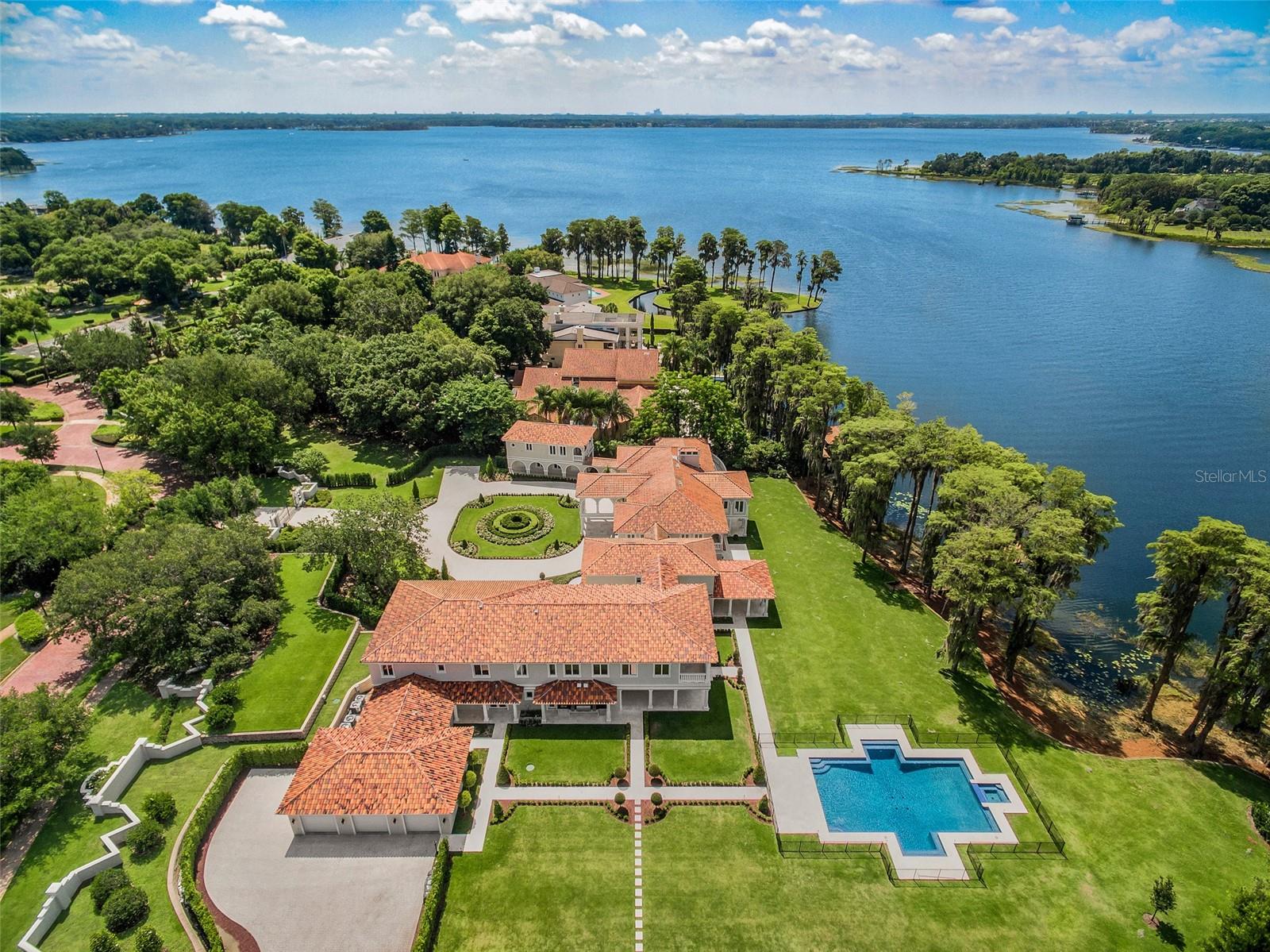 CHAINE DU LAC - Residential