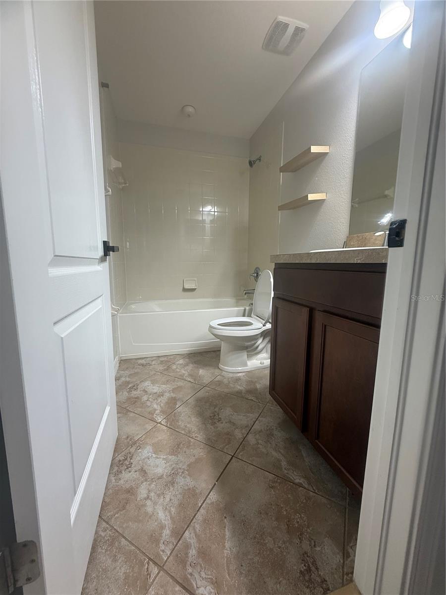 THOUSAND OAKS EAST PH V - Residential