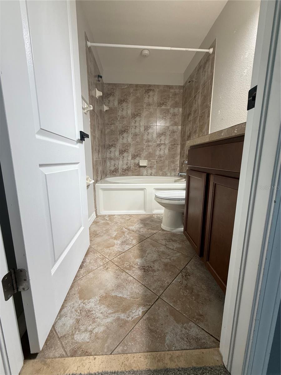 THOUSAND OAKS EAST PH V - Residential