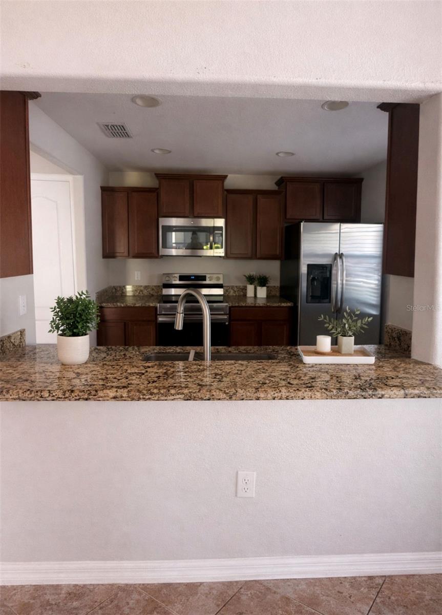 THOUSAND OAKS EAST PH V - Residential