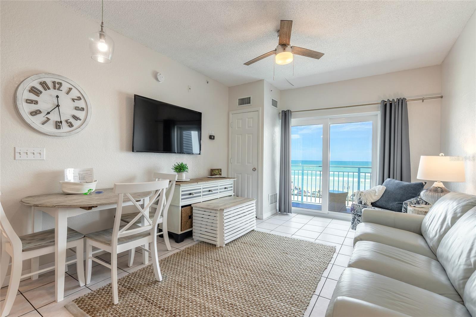COCONUT PALMS BEACH 02 PH 04 - Residential