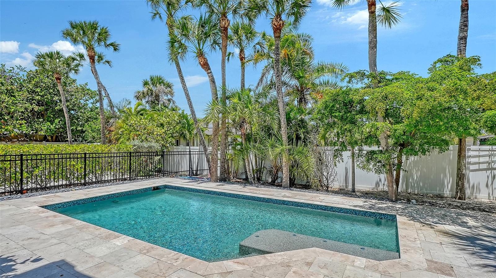 CASEY KEY - Residential