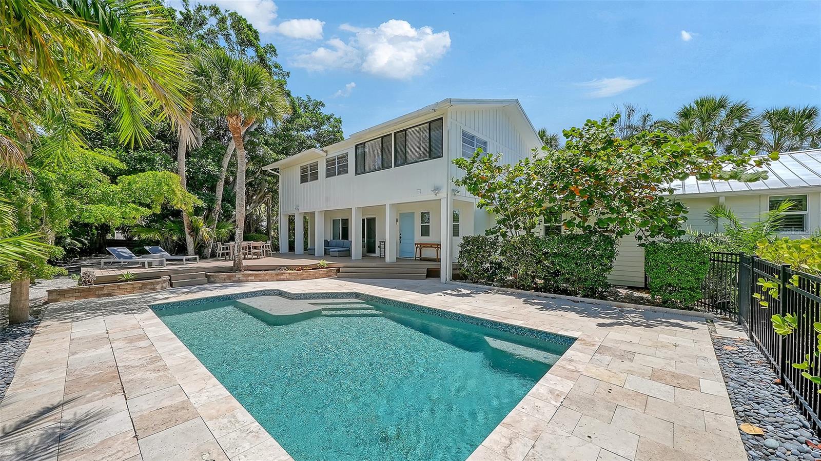 CASEY KEY - Residential
