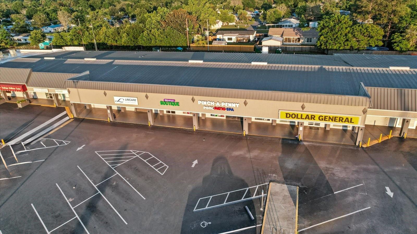 419 W PUTTING GREEN COURT