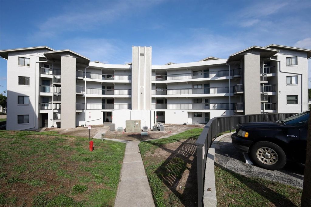 Photo of 1068 Lotus Parkway #836, Altamonte Springs, FL 32714 (MLS # O6414288)
