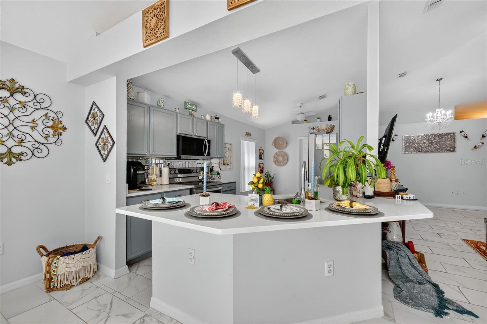 TAVARES FOXBOROUGH - Residential