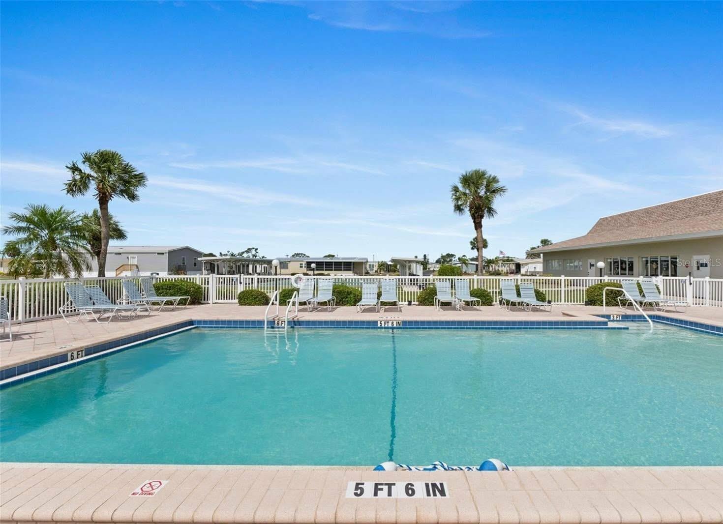 LA CASA MHP CO-OP - Residential