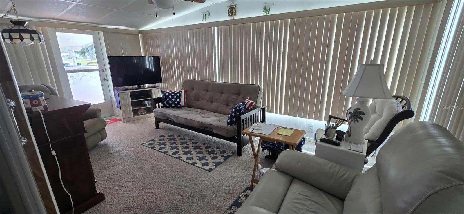 LA CASA MHP CO-OP - Residential