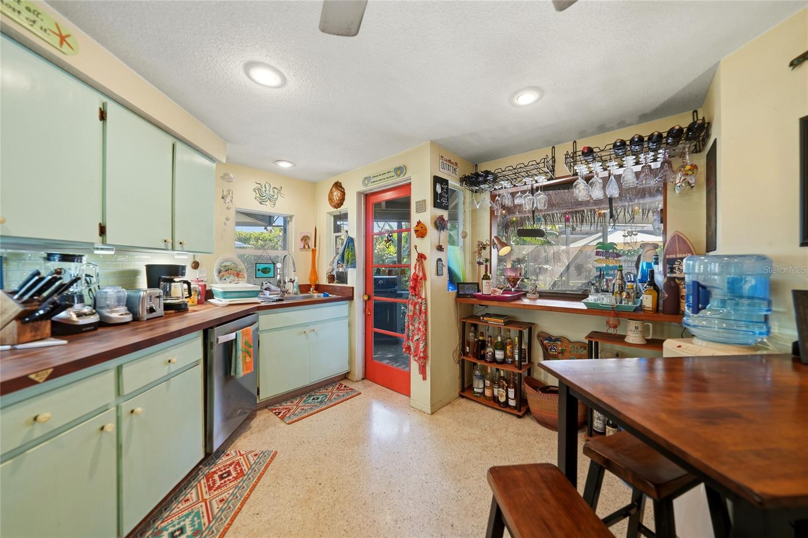SOUTH VENICE - Residential