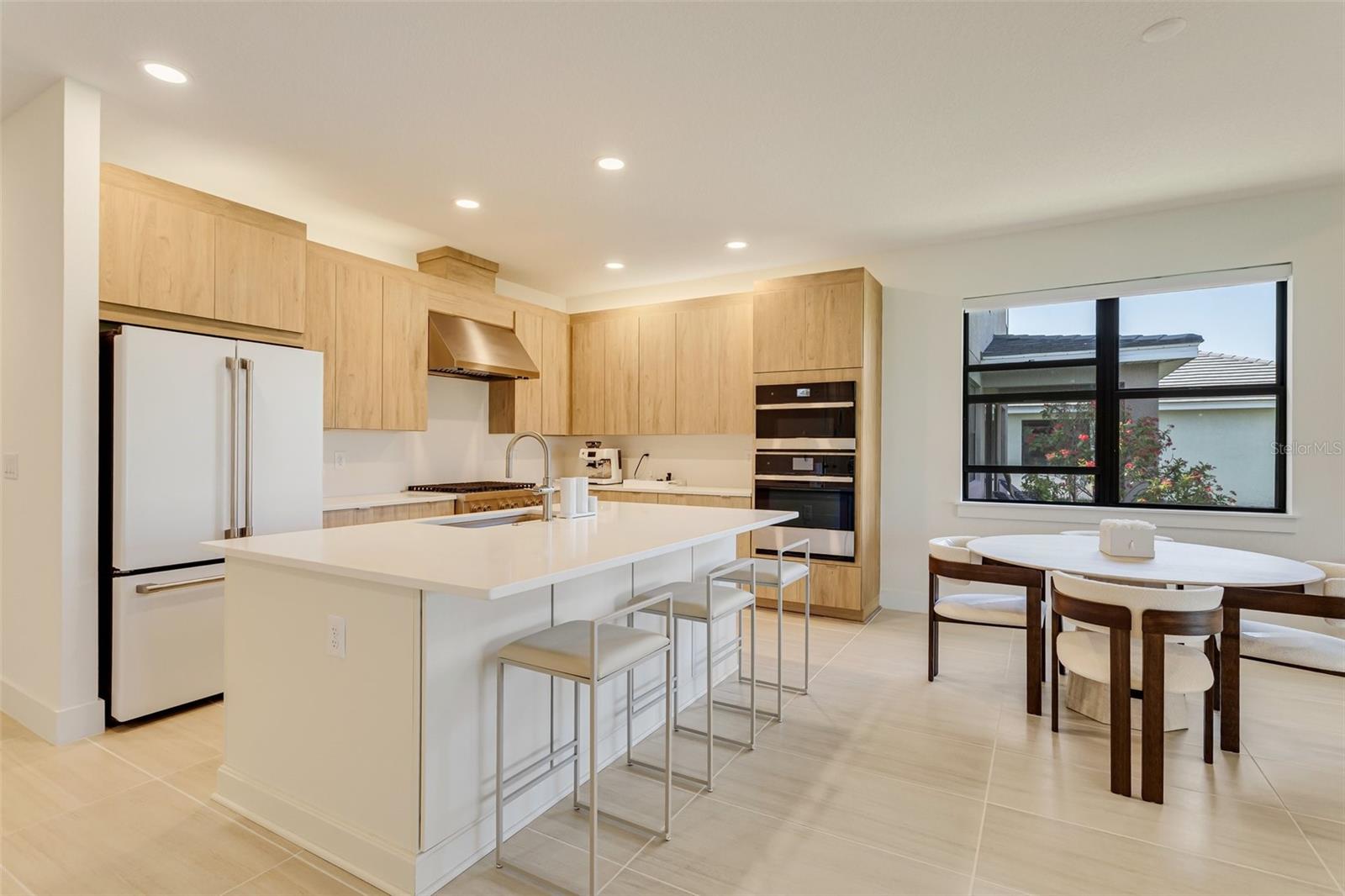 18525 MIDSUMMER PLACE