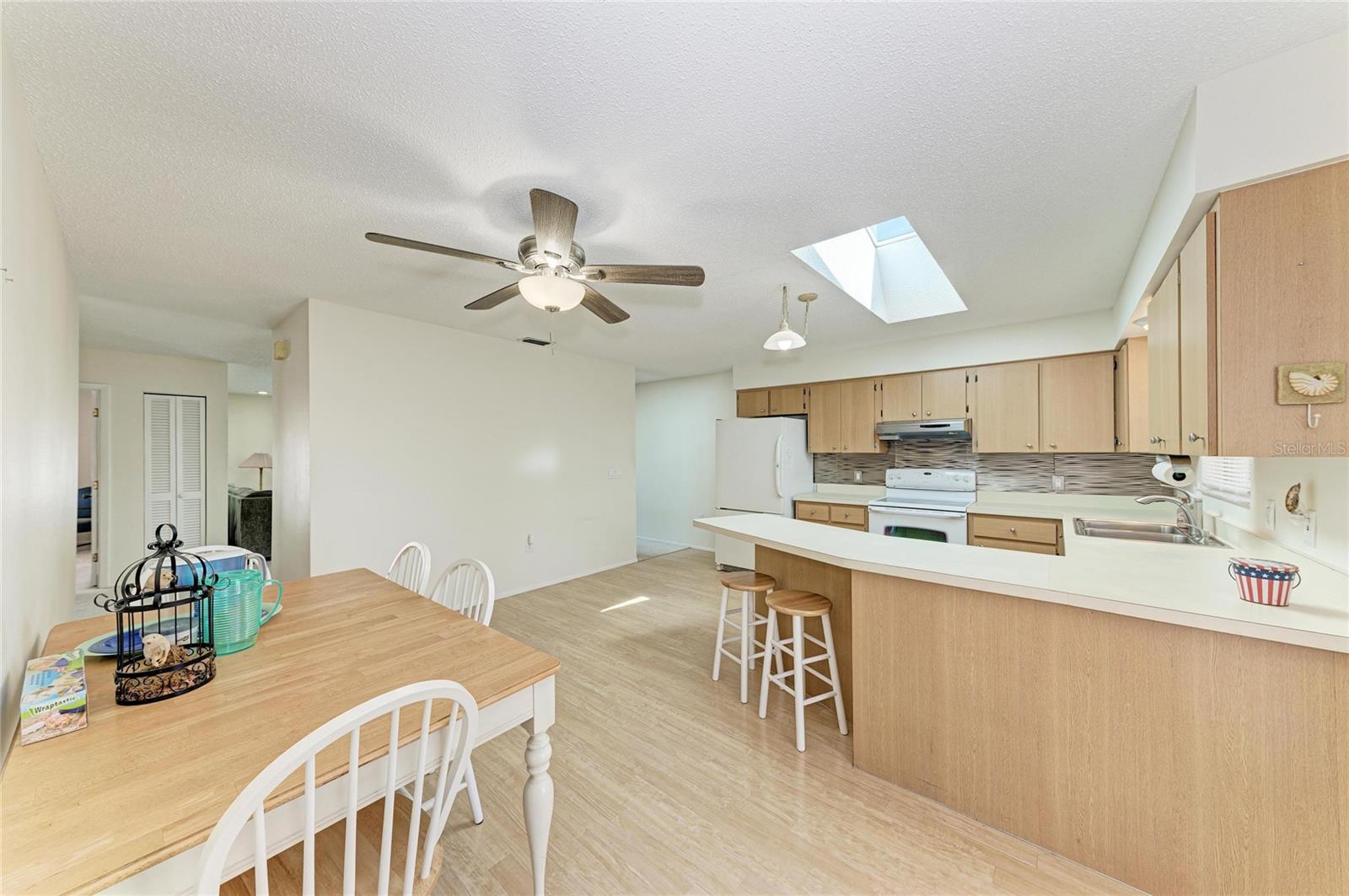 ANNA MARIA BEACH - Residential