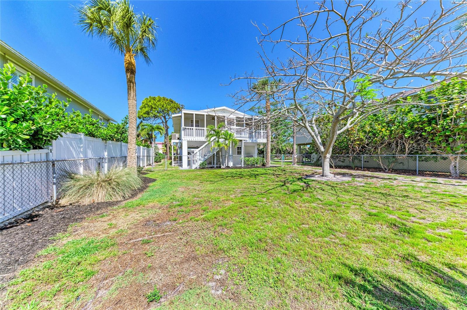 ANNA MARIA BEACH - Residential