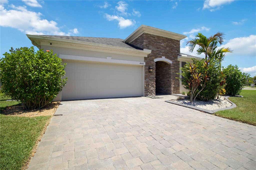 Photo of 4502 Roycroft Terrace, Parrish, FL 34219 (MLS # A4697958)